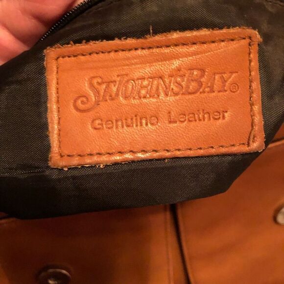 ST. JOHN’S BAY - Brown Smooth Leather Saddle-Bag-Style Crossbody/Shoulder Bag - Picture 3 of 16